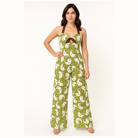 Unique Vintage Smiley Yin Yang Jumpsuit NWT 14 Green Wide Leg Keyhole Tie Front - Picture 1 of 10